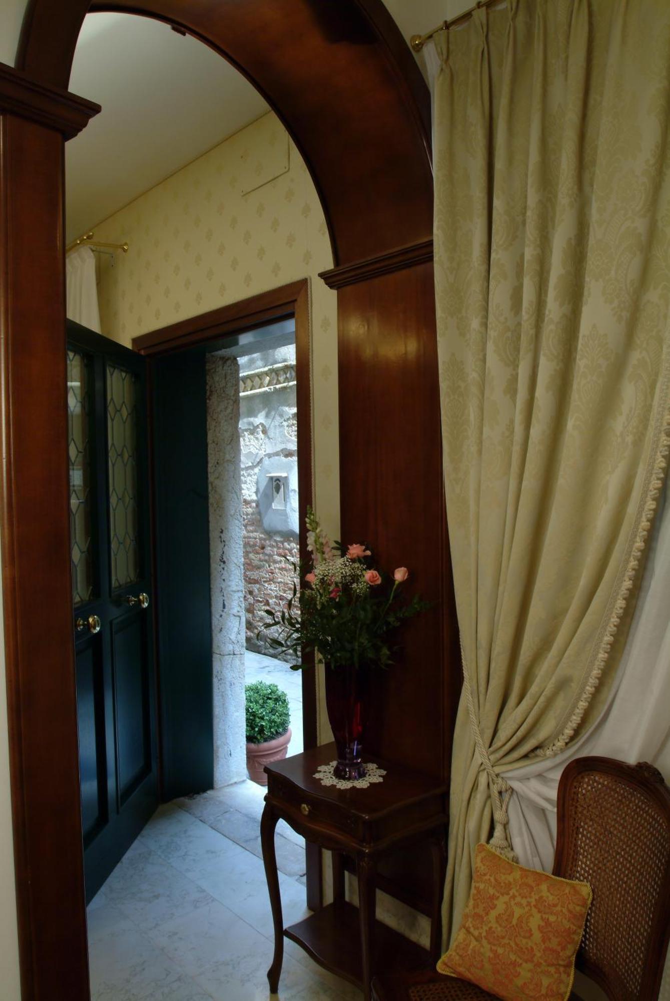 Apostoli Palace Venice Exterior photo